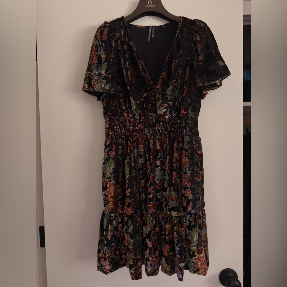 Anthropologie The Somerset Velvet Floral V-Neck Mini Dress Black S